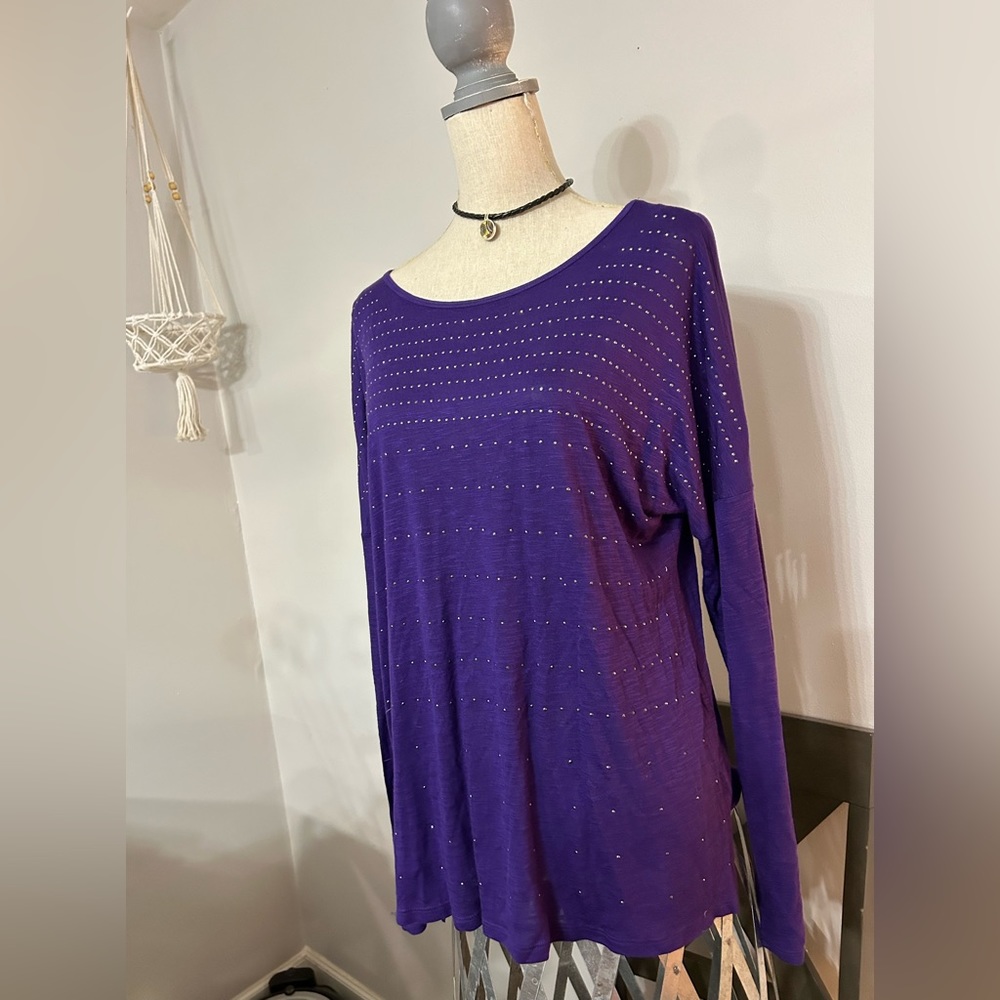 Apt. 9 purple tunic size L